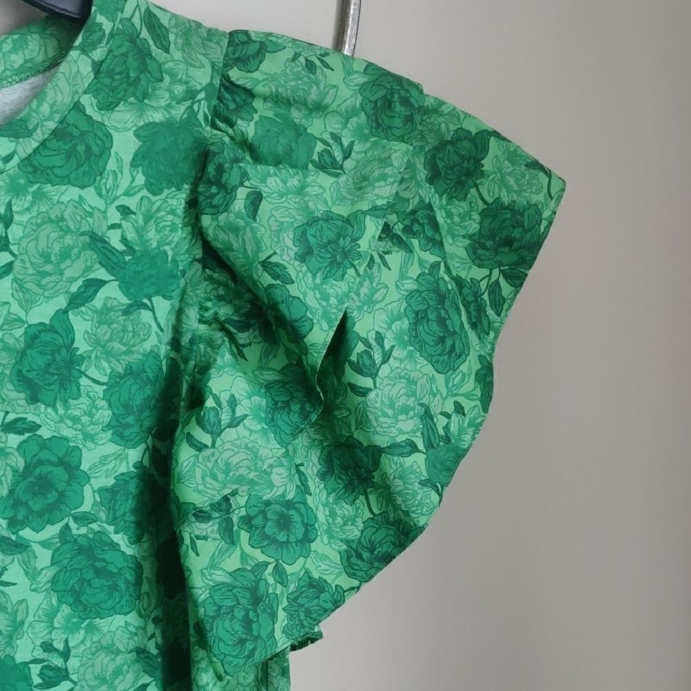 Zara Chic Green Floral Dress with Ruffle Sleeves - Picture 4 of 6